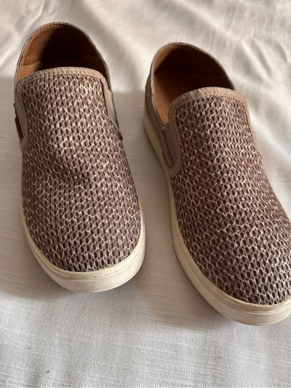 OLUKAI Pehuea Pa‘i Mesh Slip-On Sneaker Mule Silt Moʻo / Tapa Women's | 8.5